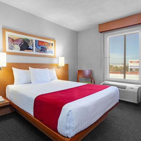 City Express By Marriott Celaya Parque Esterno foto