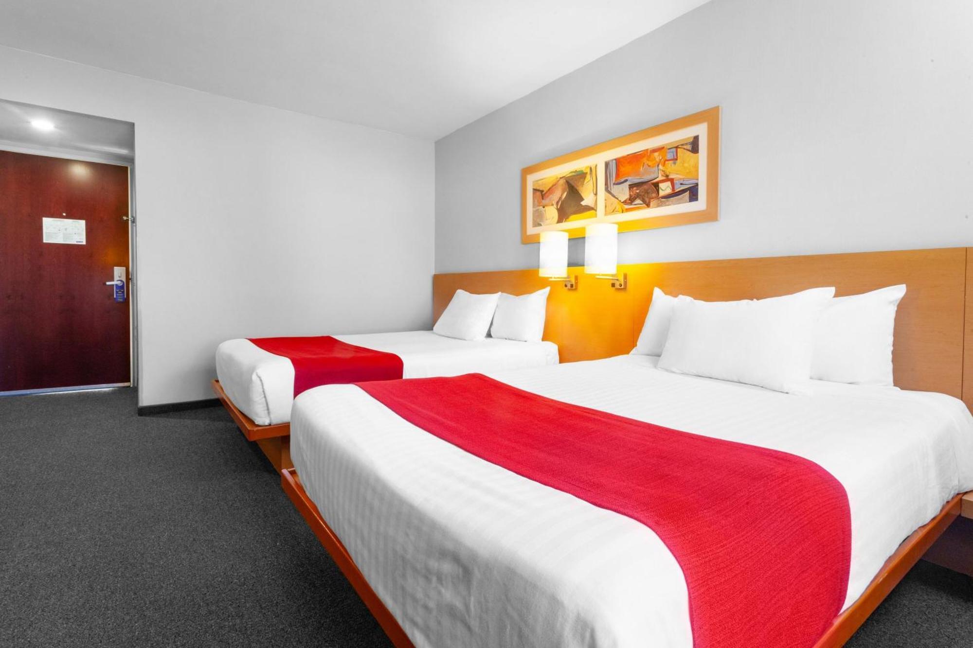 City Express By Marriott Celaya Parque Esterno foto