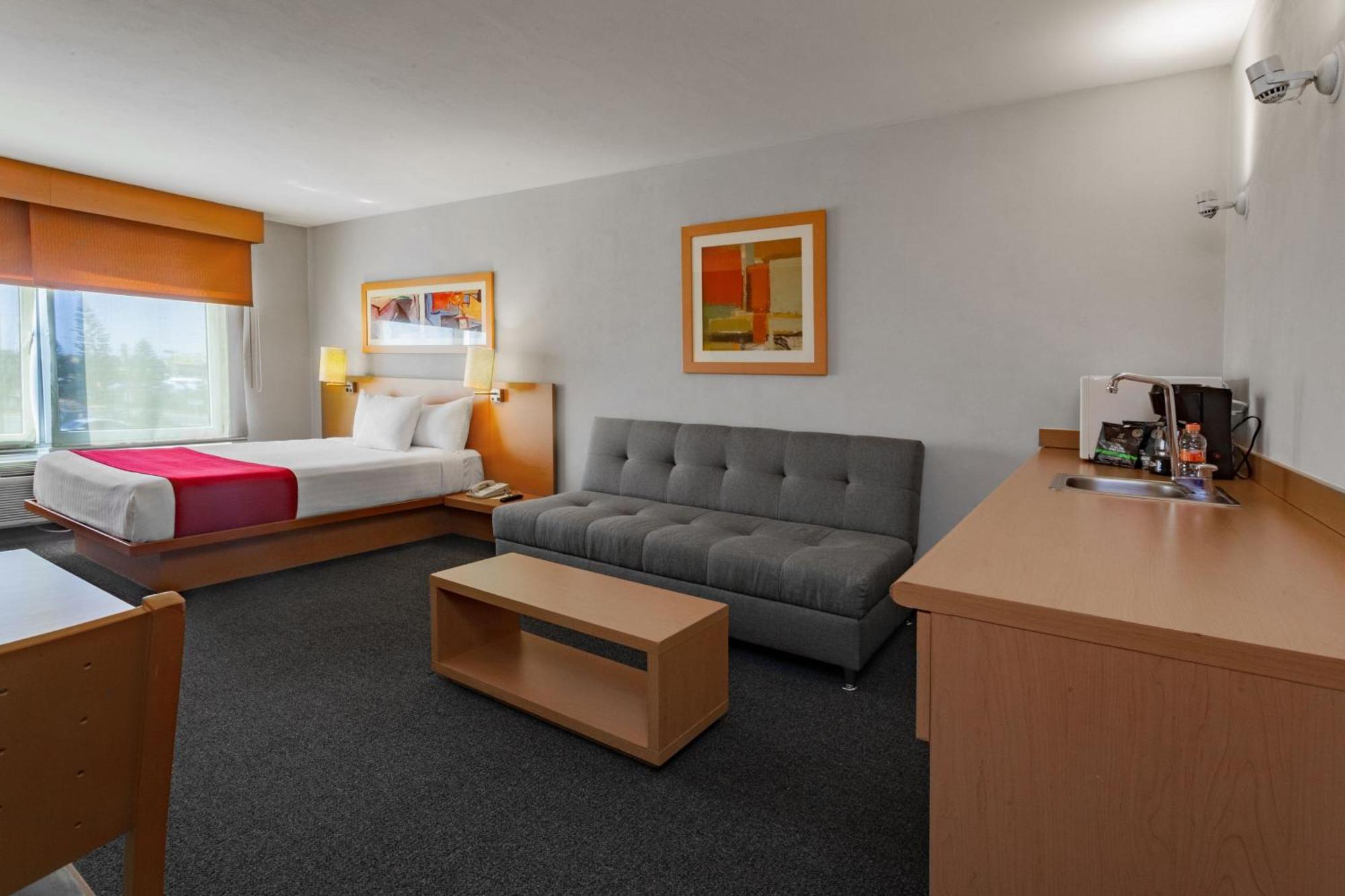 City Express By Marriott Celaya Parque Esterno foto