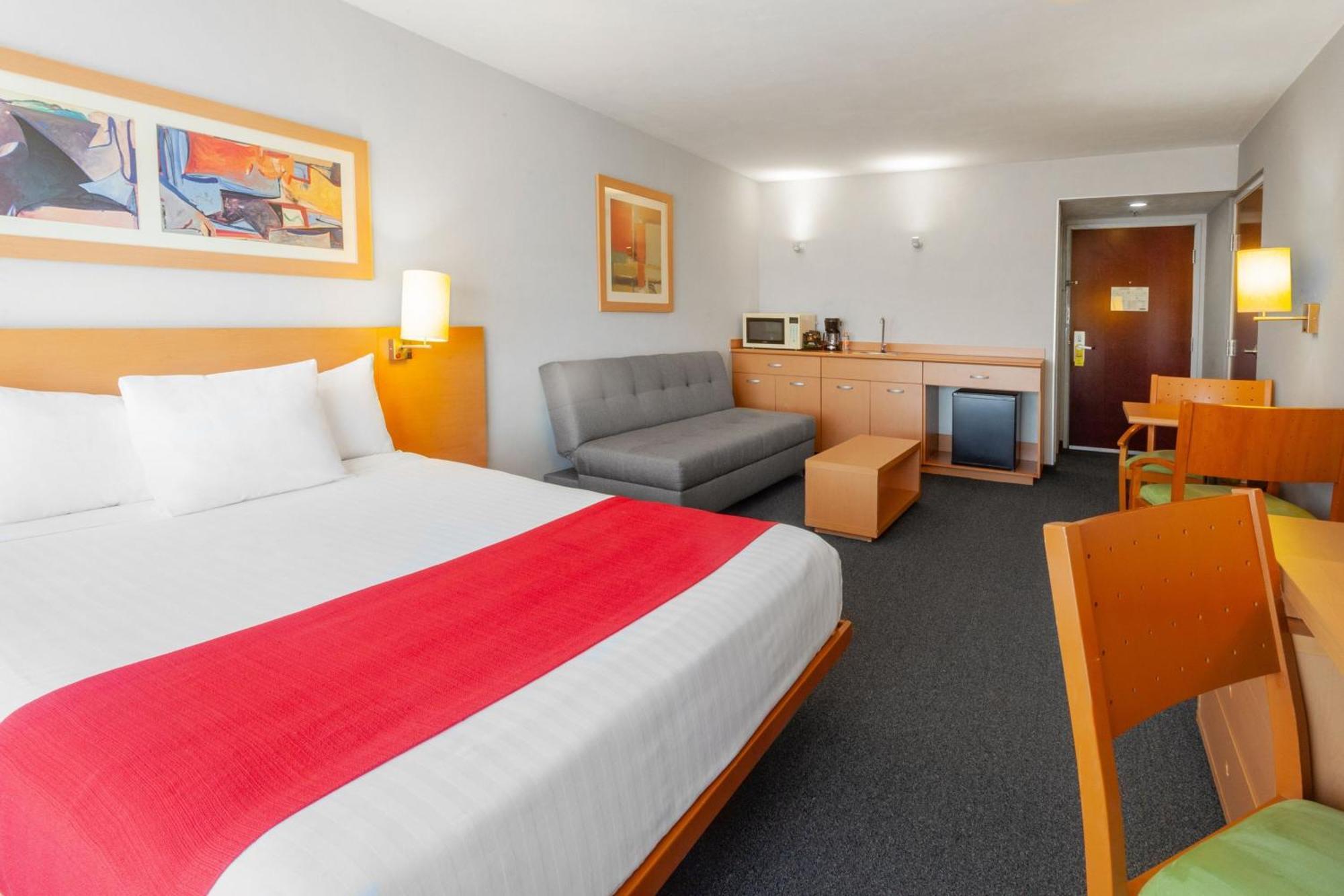 City Express By Marriott Celaya Parque Esterno foto