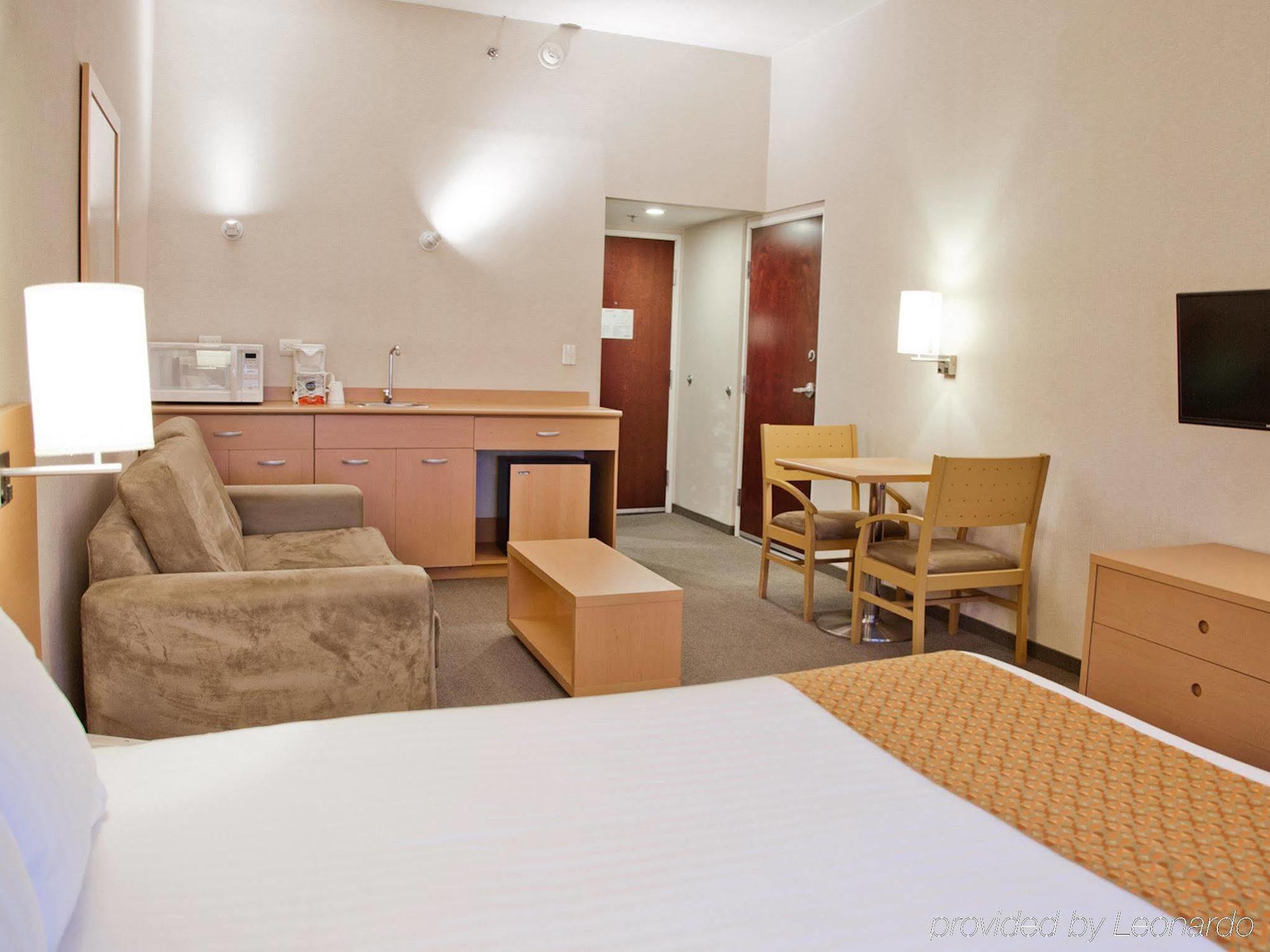 City Express By Marriott Celaya Parque Esterno foto
