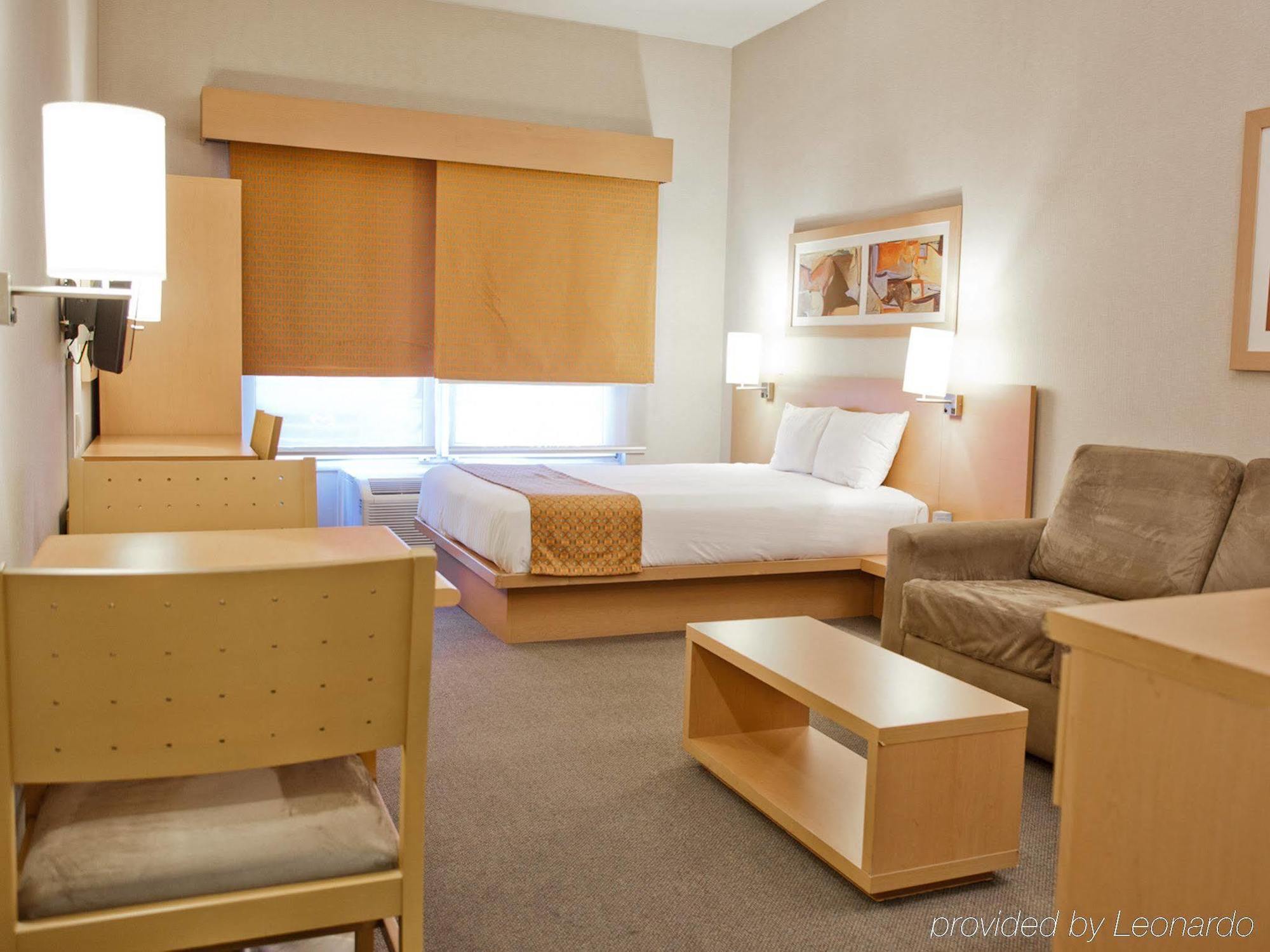 City Express By Marriott Celaya Parque Esterno foto